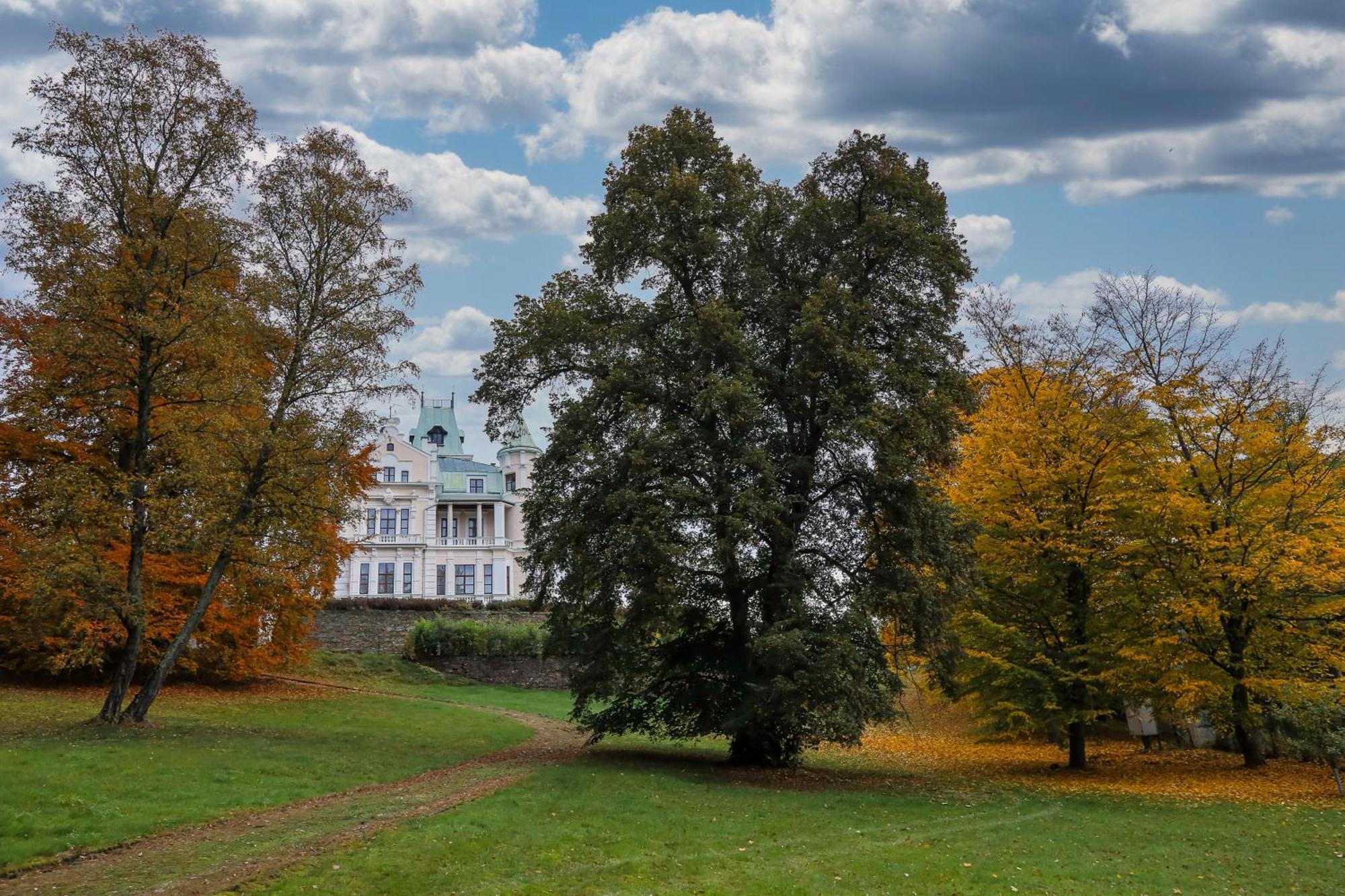 Hotel Chateau Cihelny Карловы Вары Экстерьер фото