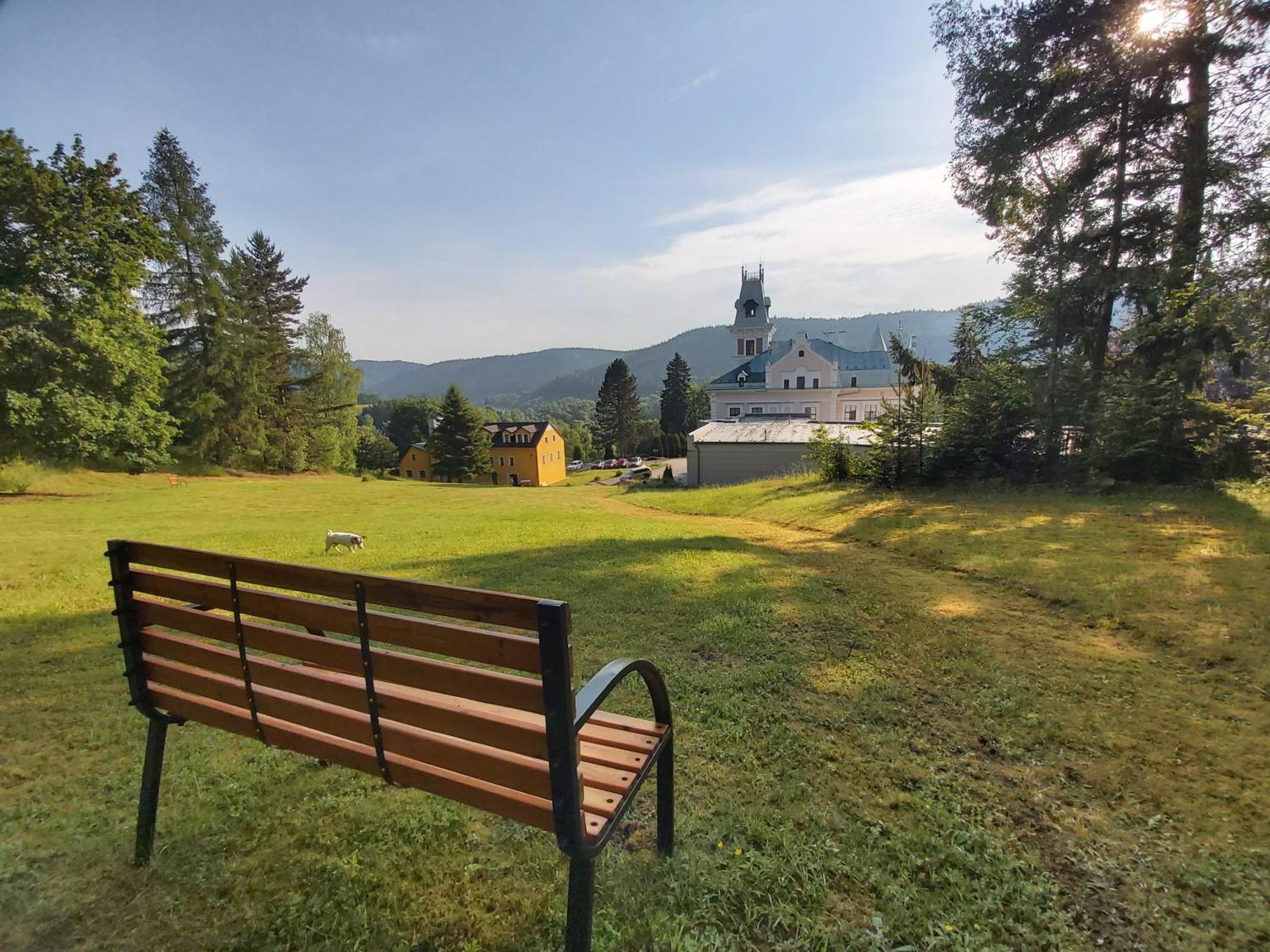 Hotel Chateau Cihelny Карловы Вары Экстерьер фото